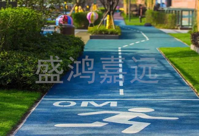 有观察过塑胶跑道施工为什么要进行封路吗